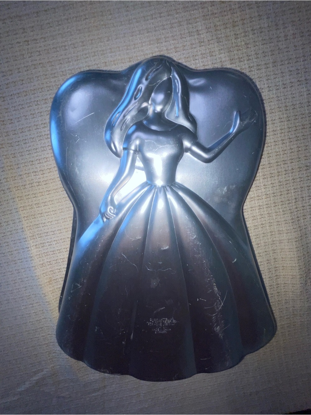 Vintage 1998 Barbie Cake Pan